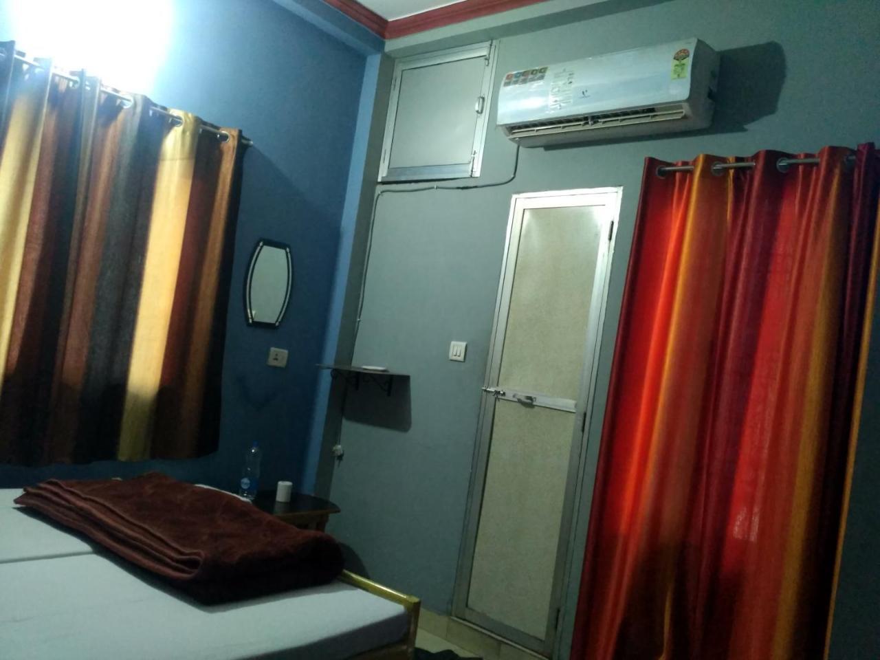 Bliss Guest House Assi Ghat Varanasi Exterior foto